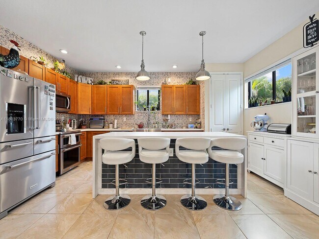 Building Photo - 16820 SW 109th Pl