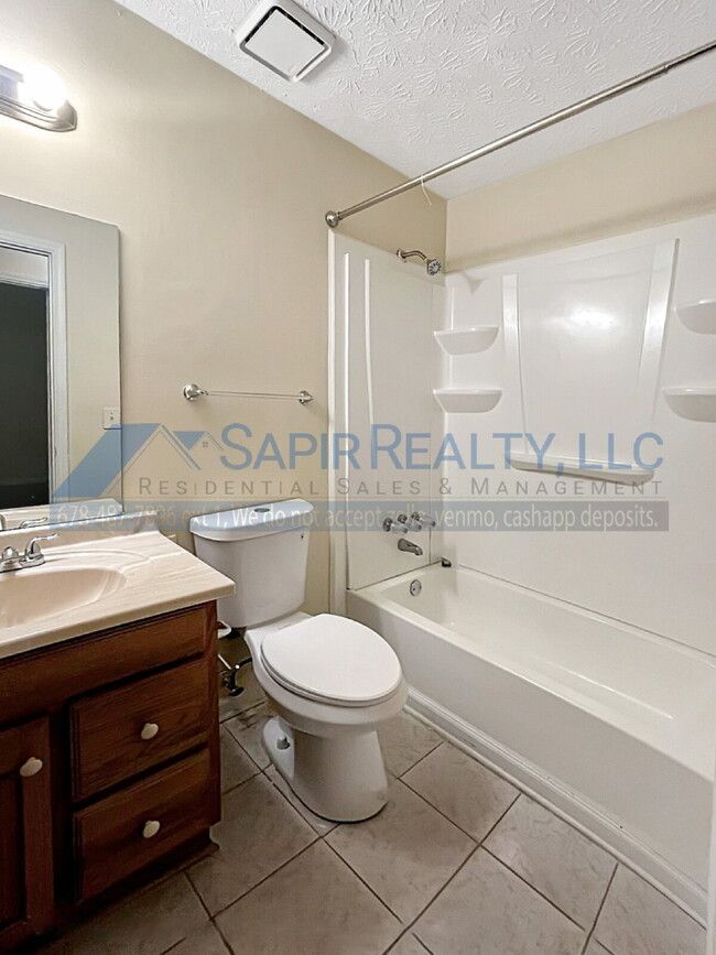 Building Photo - 5609 Mallard Trail