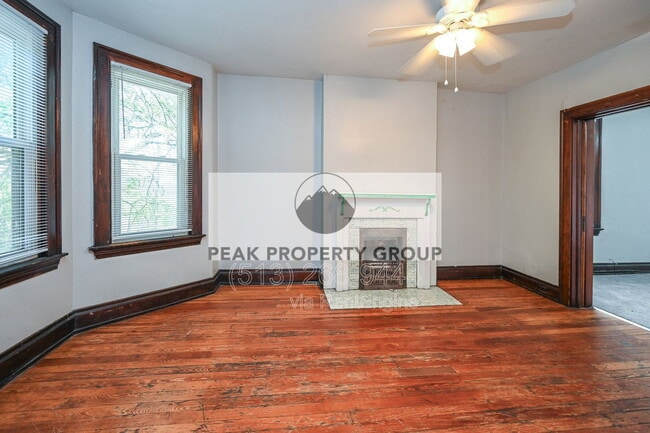Building Photo - 2125 W Clifton Ave