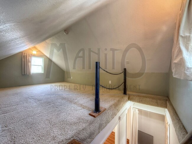 Building Photo - Browne's Addition Loft-Style Studio