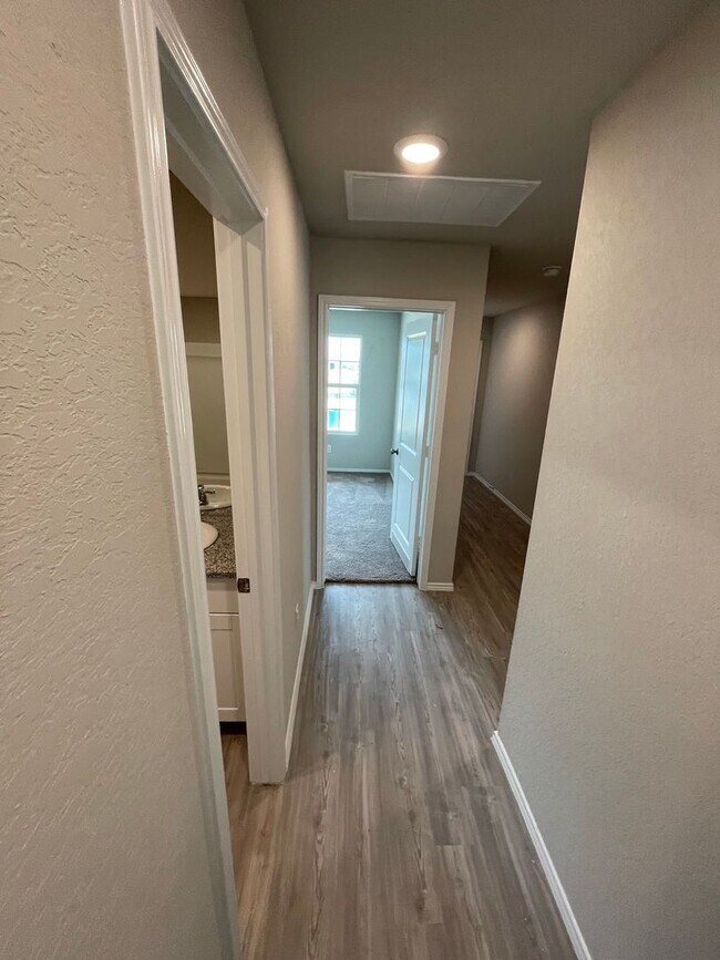 Building Photo - Paloma Subdivision