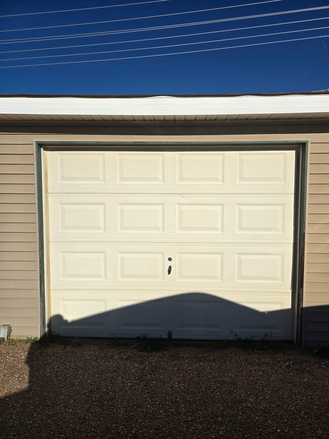 Building Photo - 540 Forest Edge Rd