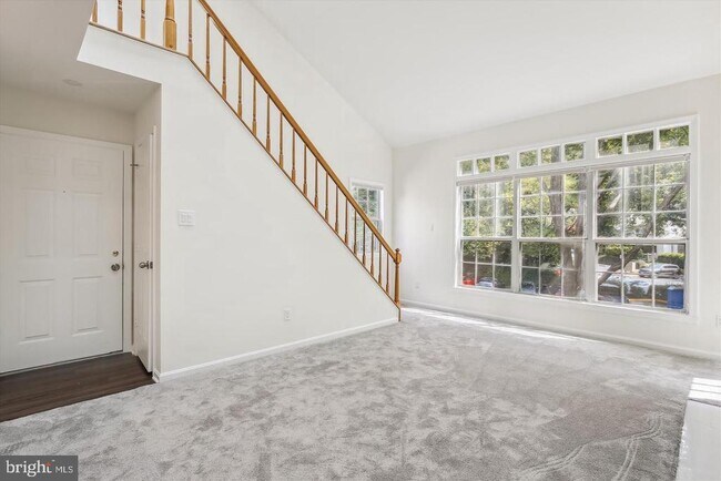 Building Photo - 2224 Springwood Dr