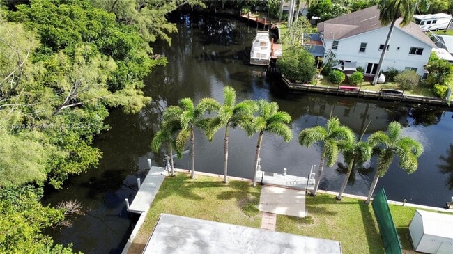 Building Photo - 4500 SW 42nd Terrace