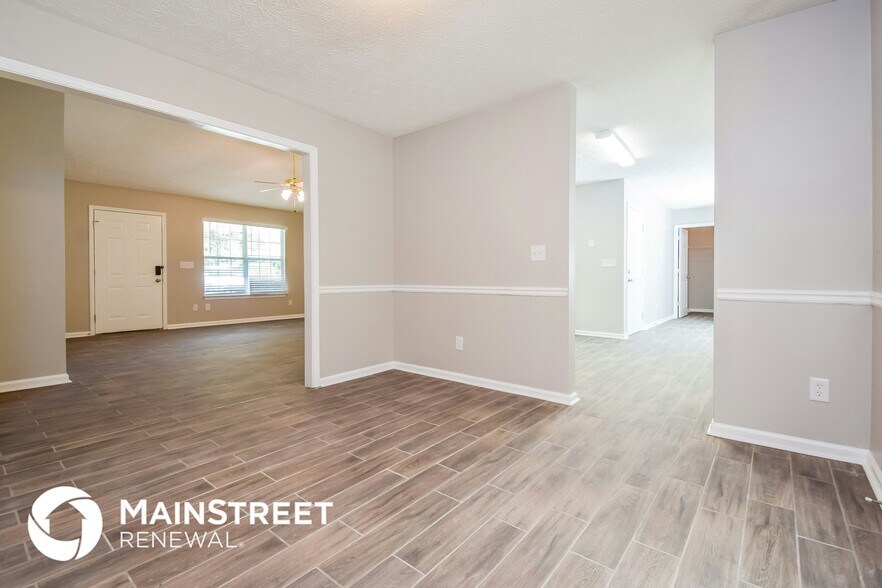Building Photo - 714 Grove Pointe Cir