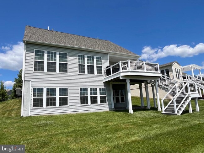 Building Photo - 615 Prizer Ct