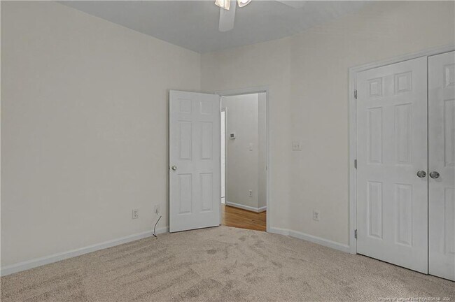 Building Photo - 42 Lotus Ln