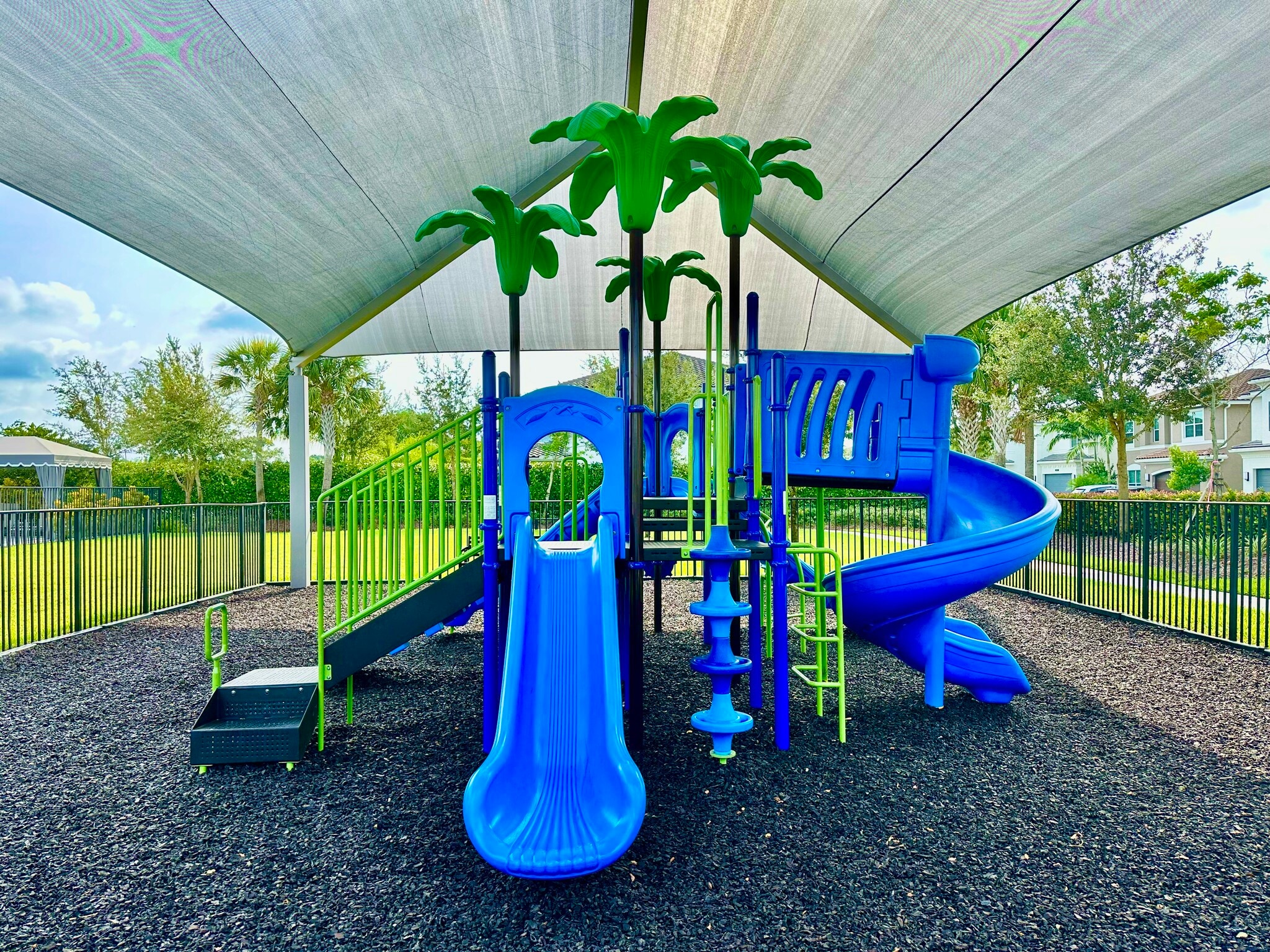 Building Photo - 15371 Green River Ct