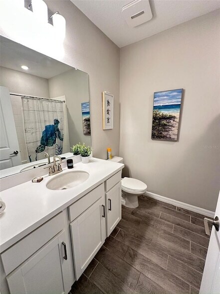 Building Photo - 33805 Astoria Cir