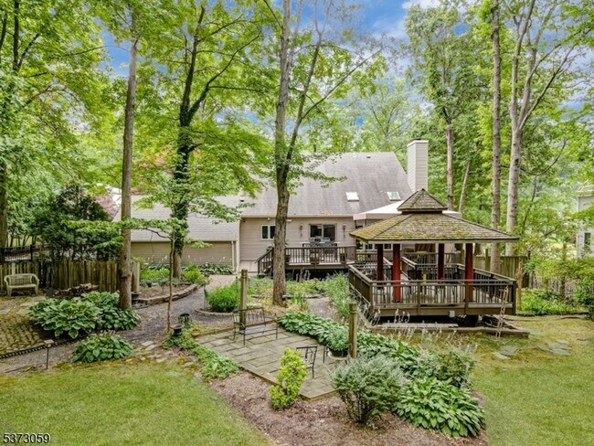 Building Photo - 833 Carnoustie Dr