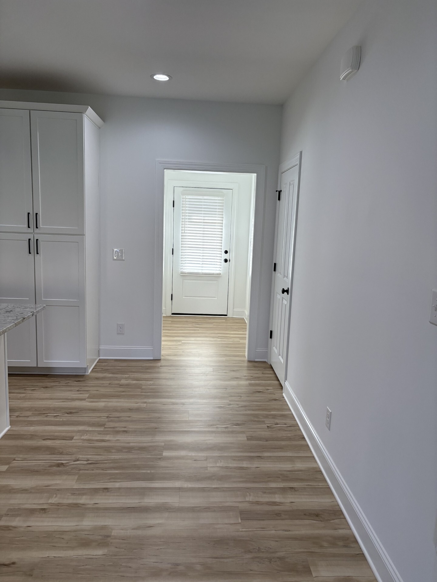 Entrance area - 74 Luke Ct