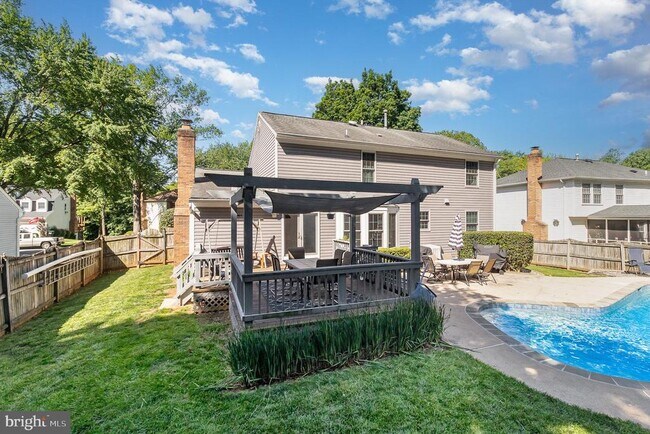 Building Photo - 14807 Statler Dr