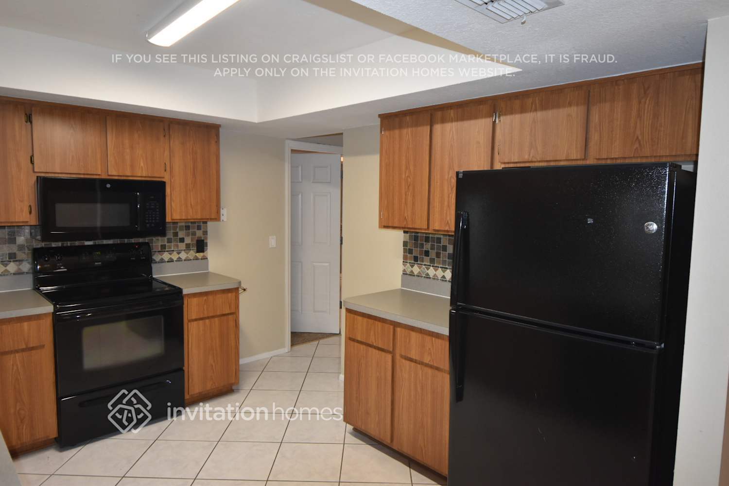 Building Photo - 8601 Gum Tree Ave