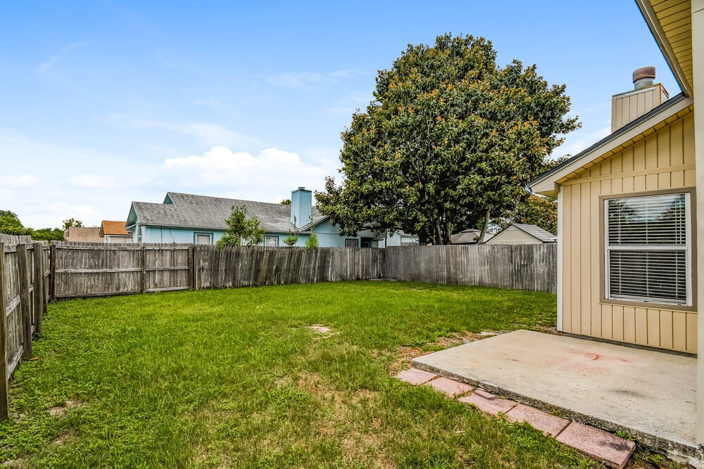 Building Photo - 12279 Sondra Cove Trail N