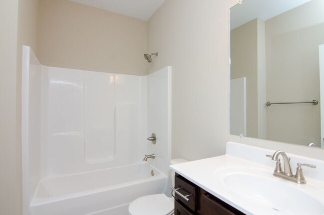 Building Photo - 2045 Moultrie Cir