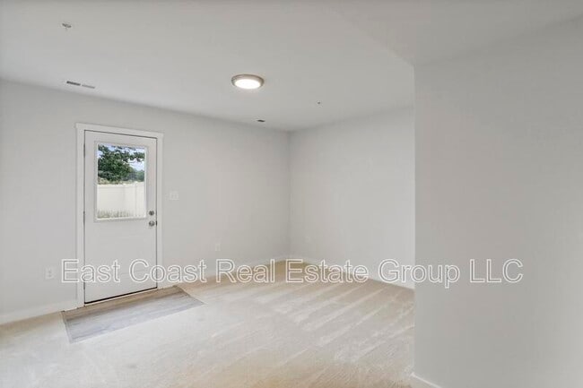 Building Photo - 51 Olga Dr