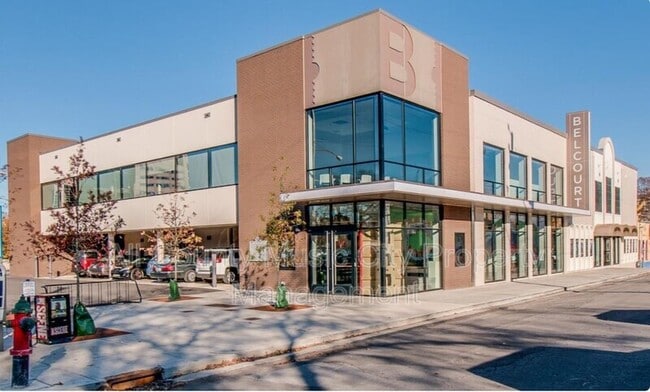 Building Photo - 2134 Fairfax Ave