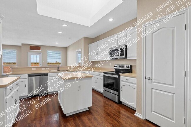 Building Photo - 2021 Haylee Dr