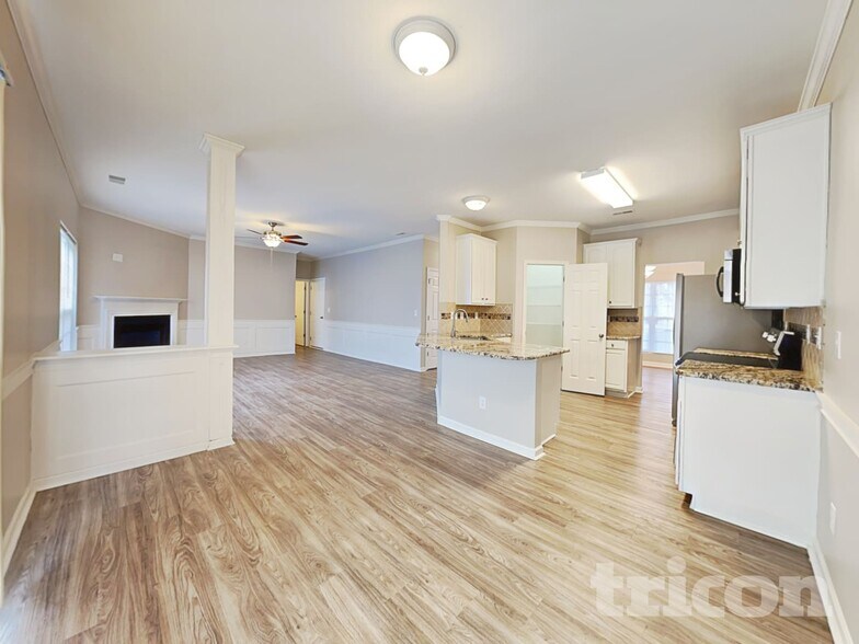 Building Photo - 2316 Wexford Way