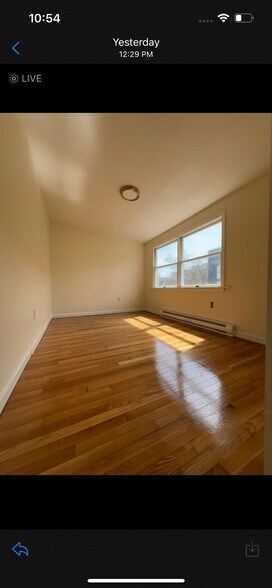 Building Photo - 114 Charles St