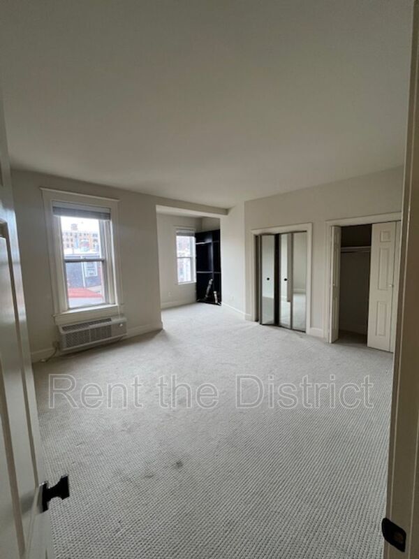 Building Photo - 1824 S Street NW