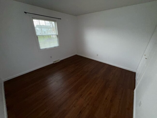 Building Photo - 60 Judson Rd