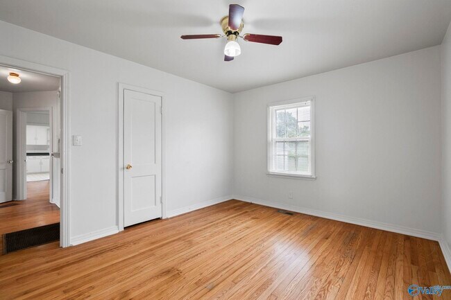 Building Photo - 2305 Andrew Jackson Way NE