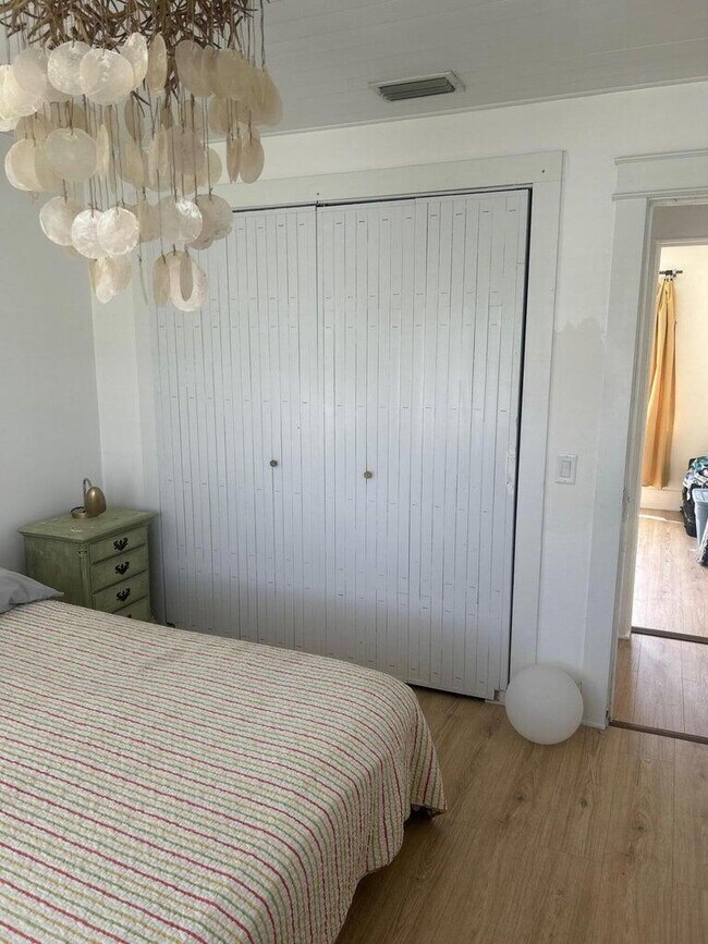 Building Photo - 820 30th St