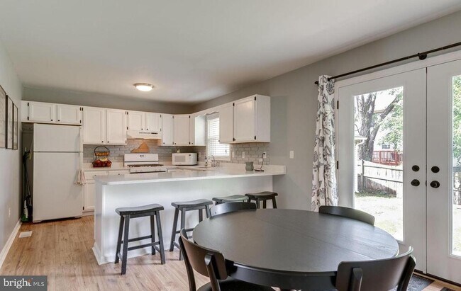 Building Photo - 10121 Cheswick Ct