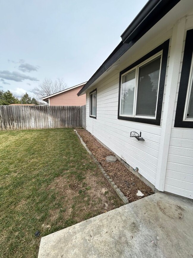 Building Photo - Charming West Boise Home - Newly Updated