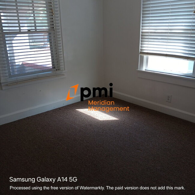 Building Photo - 5041 W 13th St