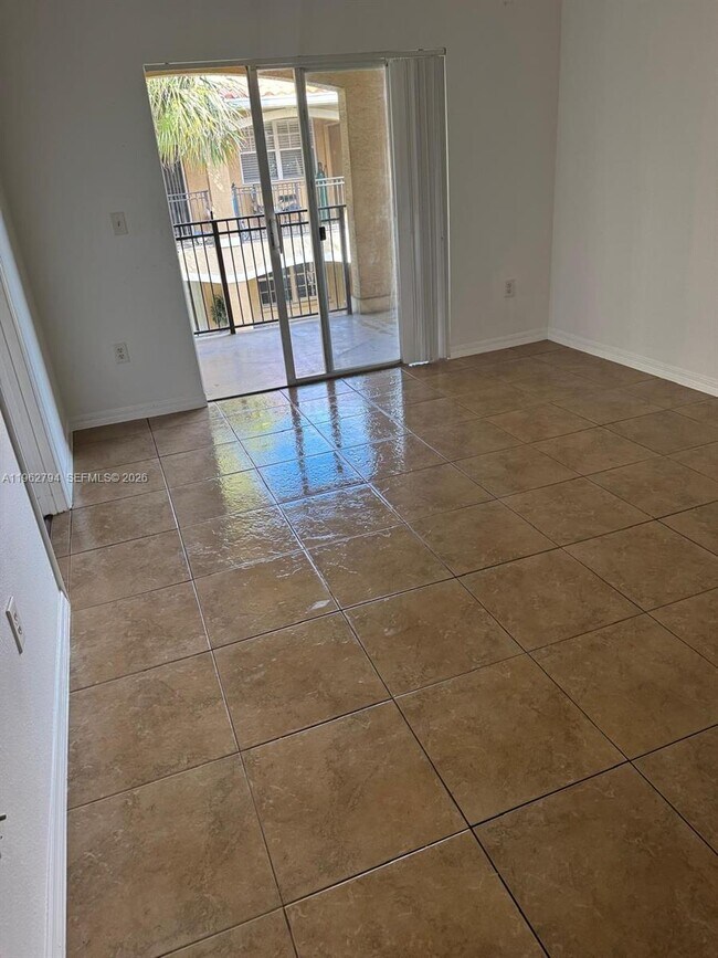 Building Photo - 231 SW 116th Ave