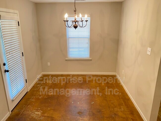 Building Photo - 9404 Eckley Pl