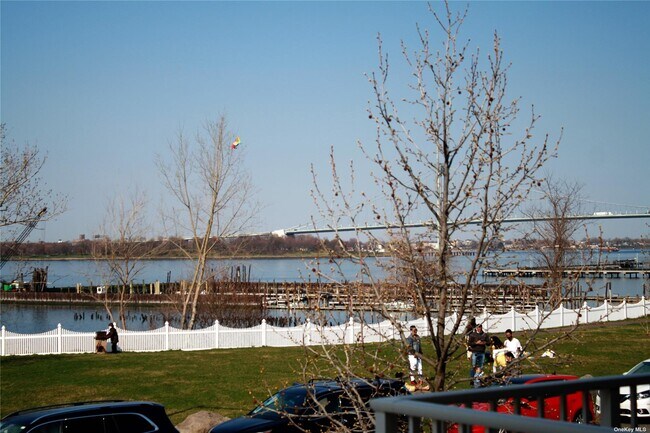 Building Photo - 12204 Powell Cove Blvd