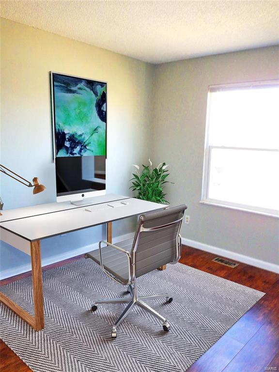 Building Photo - 2534 Millvalley Dr