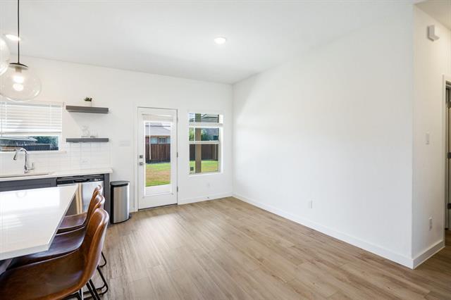 Building Photo - 2608 Ontario Dr