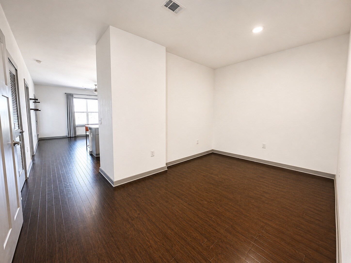 Building Photo - 1638 54th Ave N
