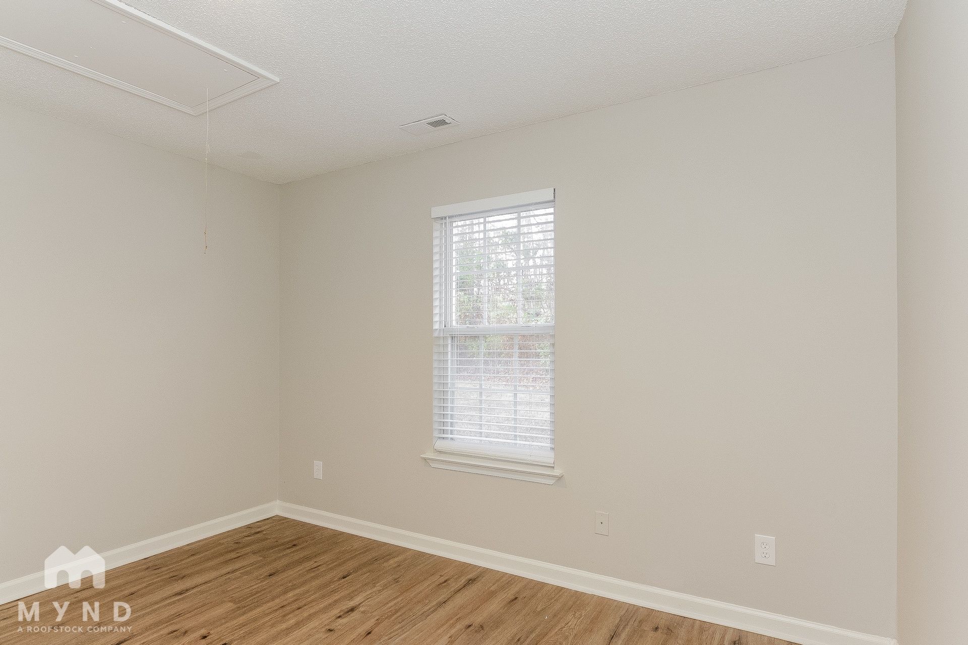 Building Photo - 5729 Glenhill Ct