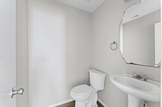 Building Photo - 7642 Appleberry Dr