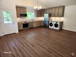Building Photo - Beautiful brand new 1 bedroom, 1 bathroom ...