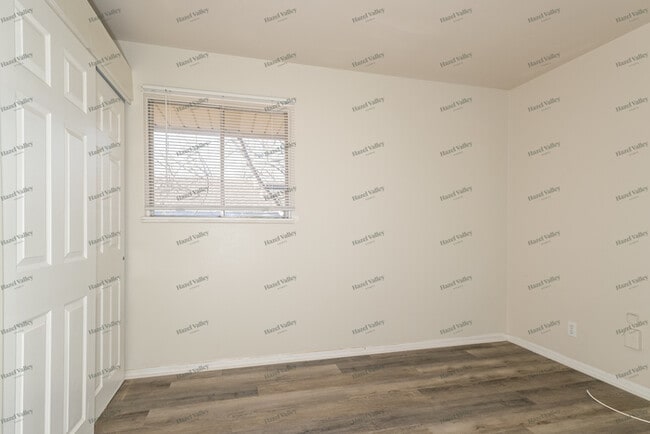 Building Photo - 217 Mc Alpine Dr