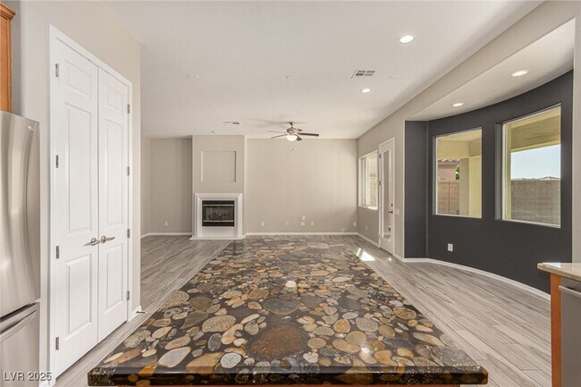 Building Photo - 2756 Leys Burnett Ave