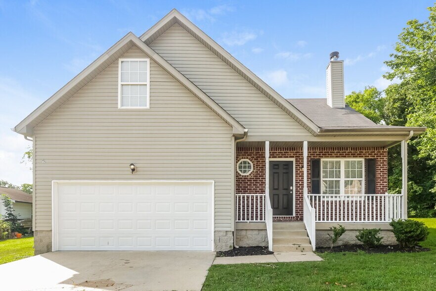 Primary Photo - 1505 Chestnut Oak Dr
