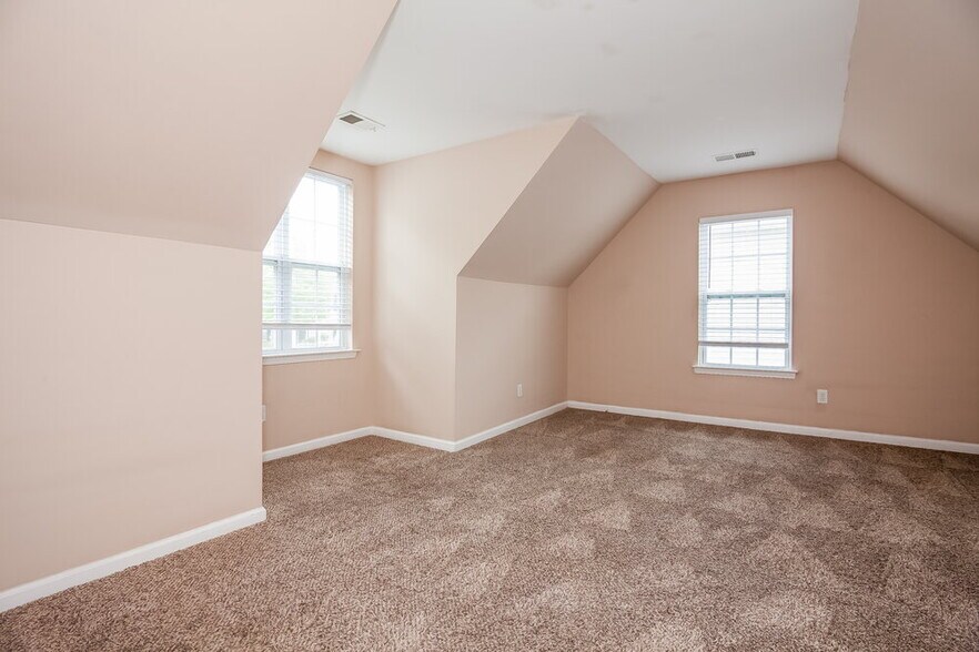 Building Photo - 4511 Tabcat Ct