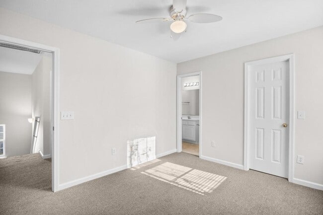 Building Photo - 1152 Stoney Falls Blvd