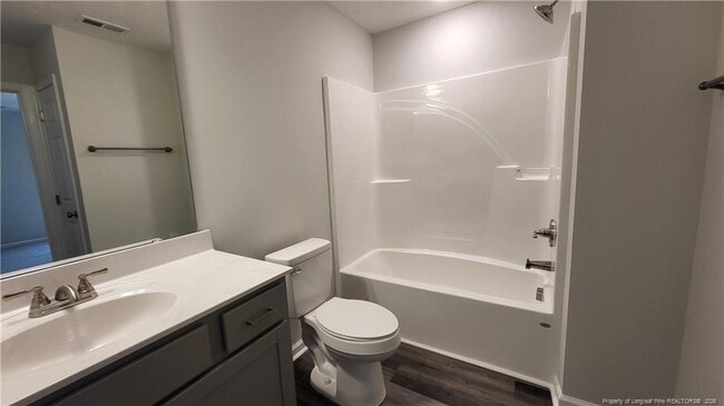 Building Photo - 1101 Woodridge Dr