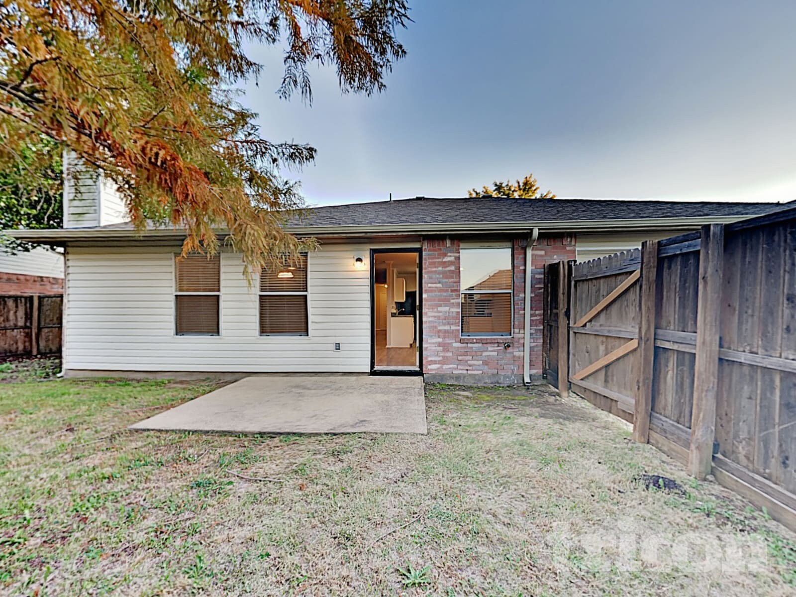 Building Photo - 647 Blue Chalk Dr