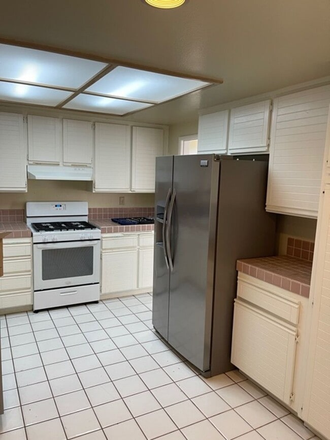 Beautiful home in Moreno Valley coming up - Beautiful home in Moreno Valley  coming up