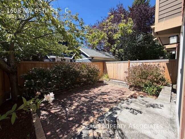 Building Photo - 1608 NW 65th St