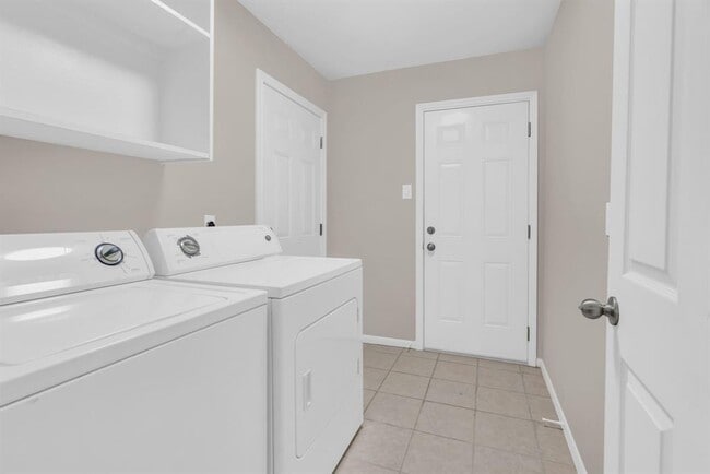 Building Photo - 22315 Walnut Valley Dr